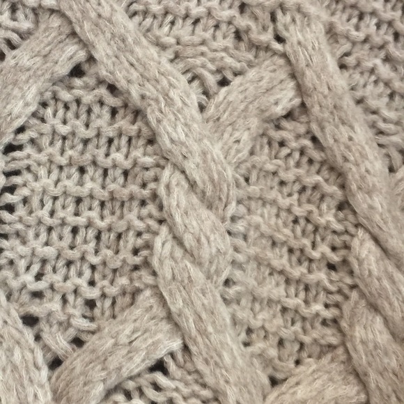 Banana Republic sweater women’s size M /S tan crew - Picture 4 of 5